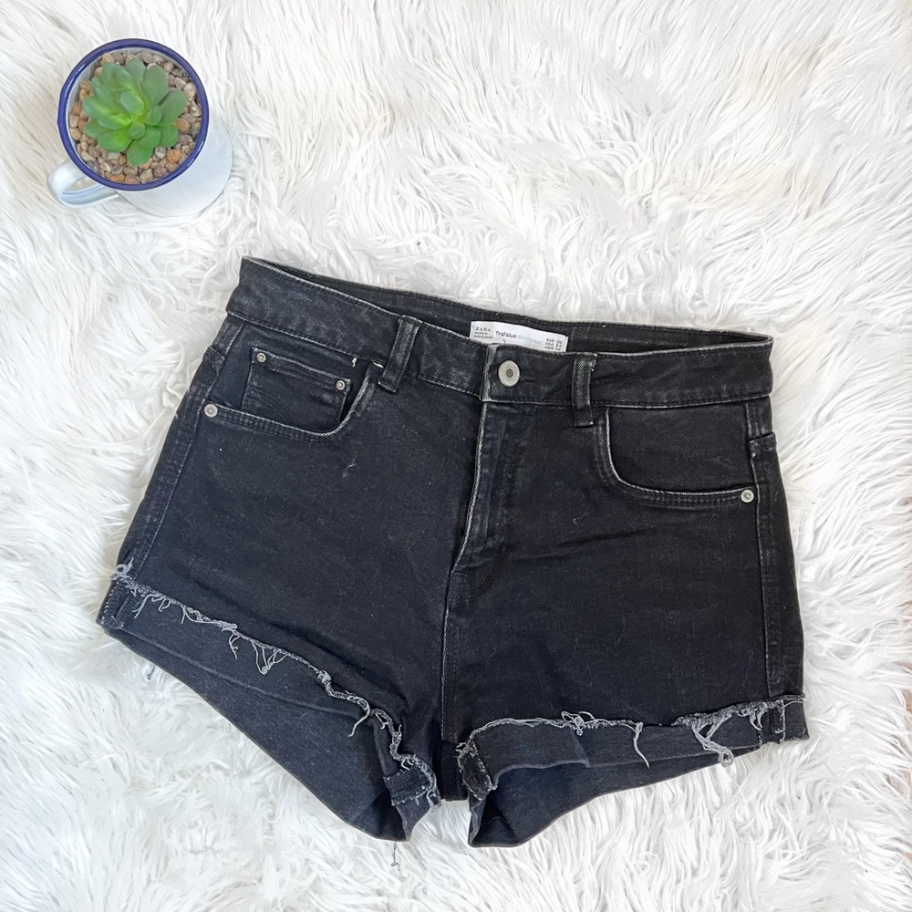ZARA Cuffed Black Trafaluc Distressed High-Waisted Denim Short